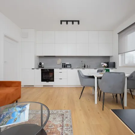 Goclaw Prime Uminskiego By Solarento Apartment