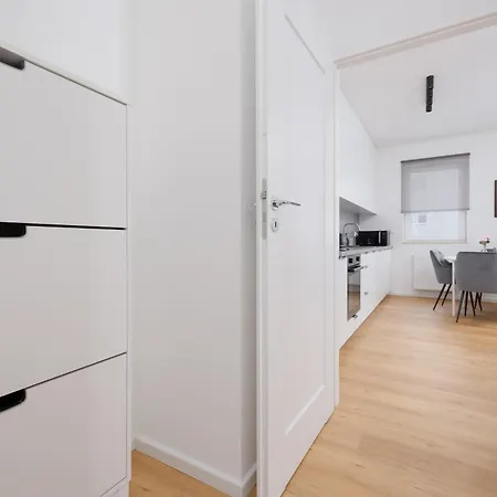 Goclaw Prime Uminskiego By Solarento Apartment