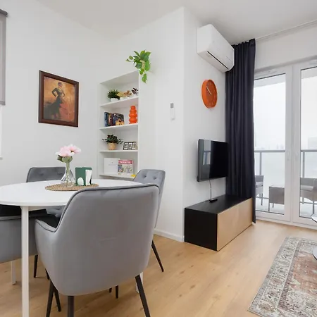 Apartment Goclaw Prime Uminskiego By Solarento Warsaw