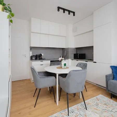 Goclaw Prime Uminskiego By Solarento Apartment *