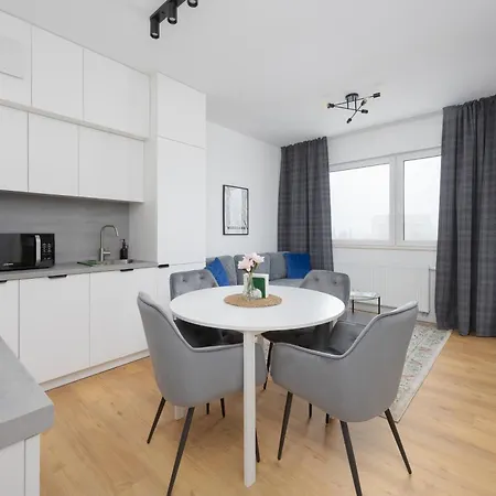 Appartement Goclaw Prime Uminskiego By Solarento Warschau