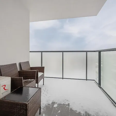 Apartment Goclaw Prime Uminskiego By Solarento Warsaw