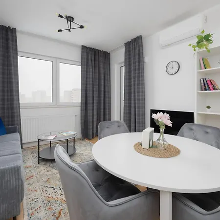 Goclaw Prime Uminskiego By Solarento Apartment *