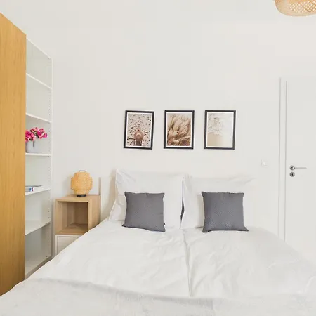 Apartment Goclaw Prime Uminskiego By Solarento *