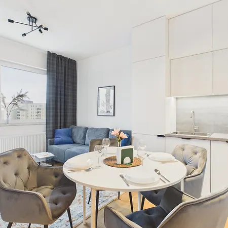 Goclaw Prime Uminskiego By Solarento Apartment