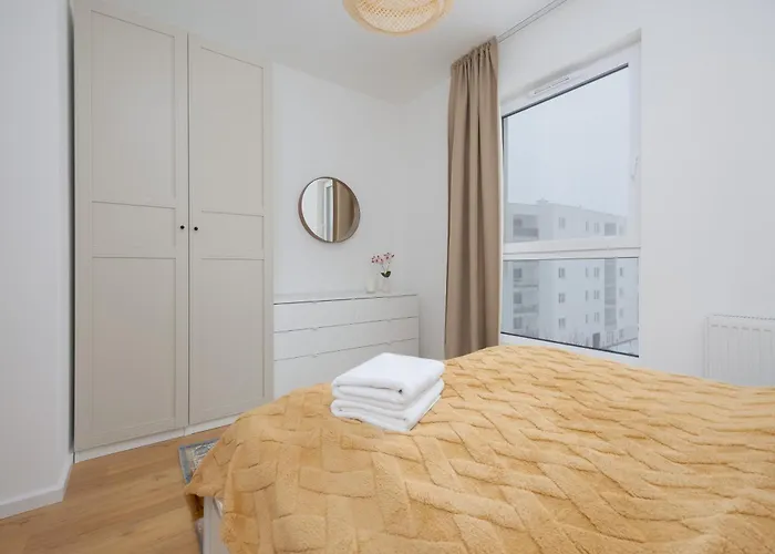 アパート Goclaw Prime Uminskiego By Solarento ワルシャワ