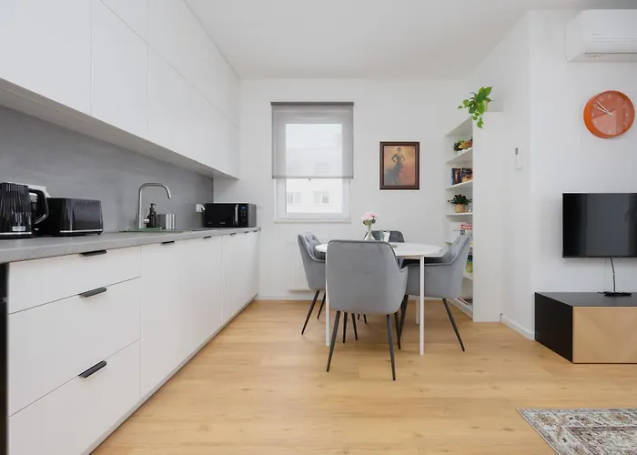 Apartment Goclaw Prime Uminskiego By Solarento *