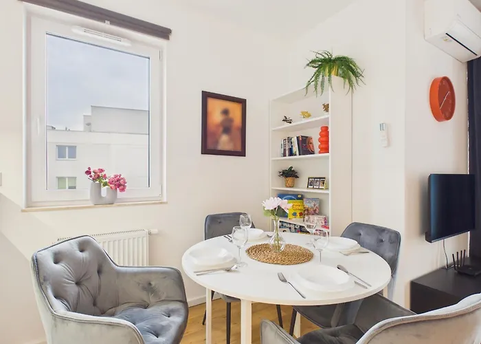 Goclaw Prime Uminskiego By Solarento Апартаменты Варшава